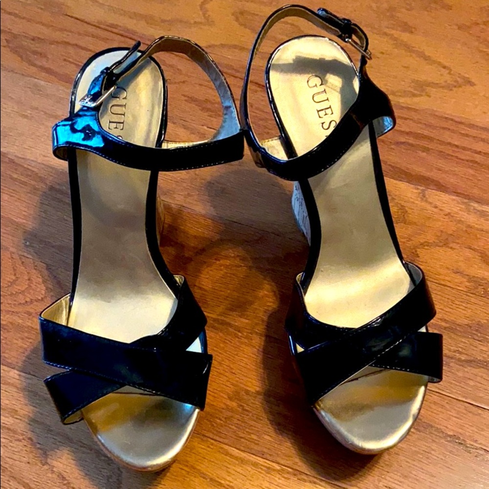 Guess wedges
